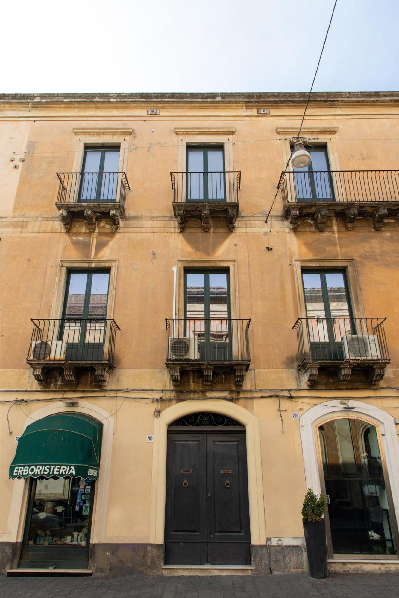 La Casa Del Gelsomino Palace Acireale Exterior photo